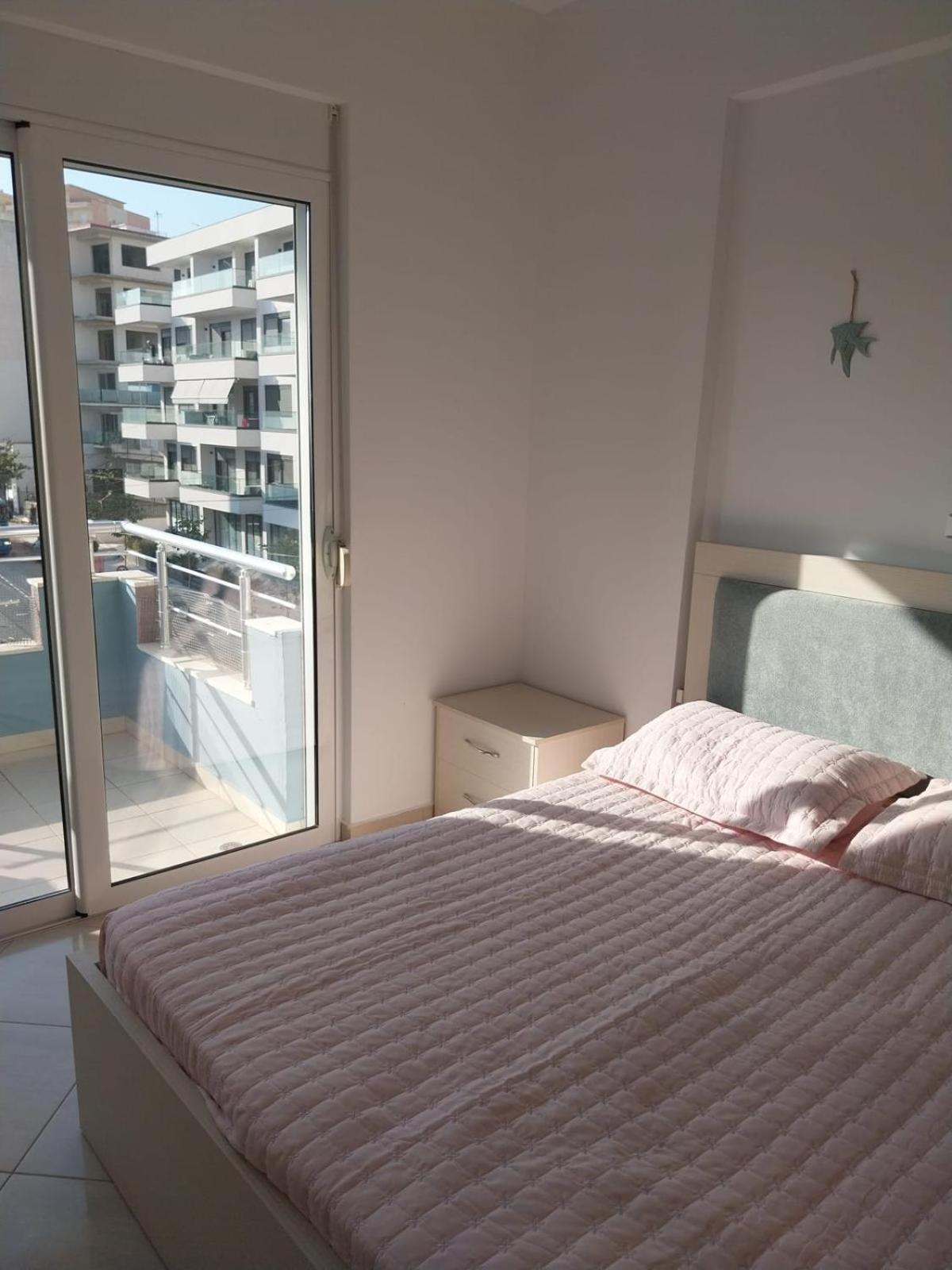 Susy Sea View Apartment Sarandë Exteriör bild